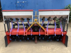 起壟鎮(zhèn)壓播繩施肥鋪滴灌帶一體機
